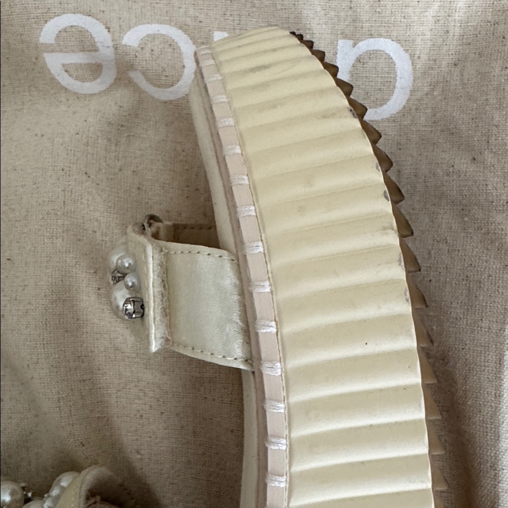Dolce Vita Women's Debra Cream Sandals Size 7 M Good Condition - Picture 14 of 15